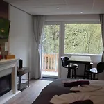 Waldpension Pfeiferhaus ゲストハウス