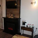 Waldpension Pfeiferhaus ゲストハウス