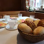 Waldpension Pfeiferhaus Guest house