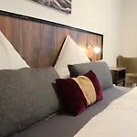 Waldpension Pfeiferhaus ゲストハウス